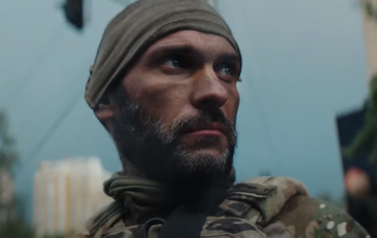 Океан Ельзи показали щемящее видео, в котором переплелись жизнь в тылу и боевые действия на фронтах